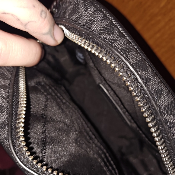 Michael Kors Men’s Gray MK Signature Crossbody Pouch - Picture 4 of 4